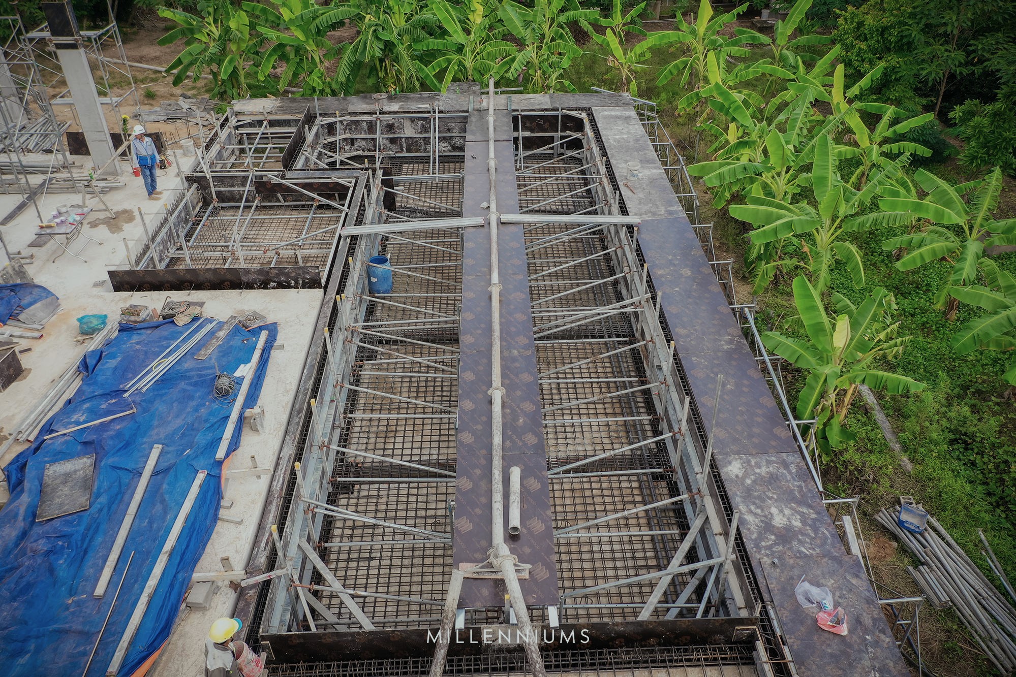 Pouring Concrete for The Tropical Villa Swimming Pool (1)0