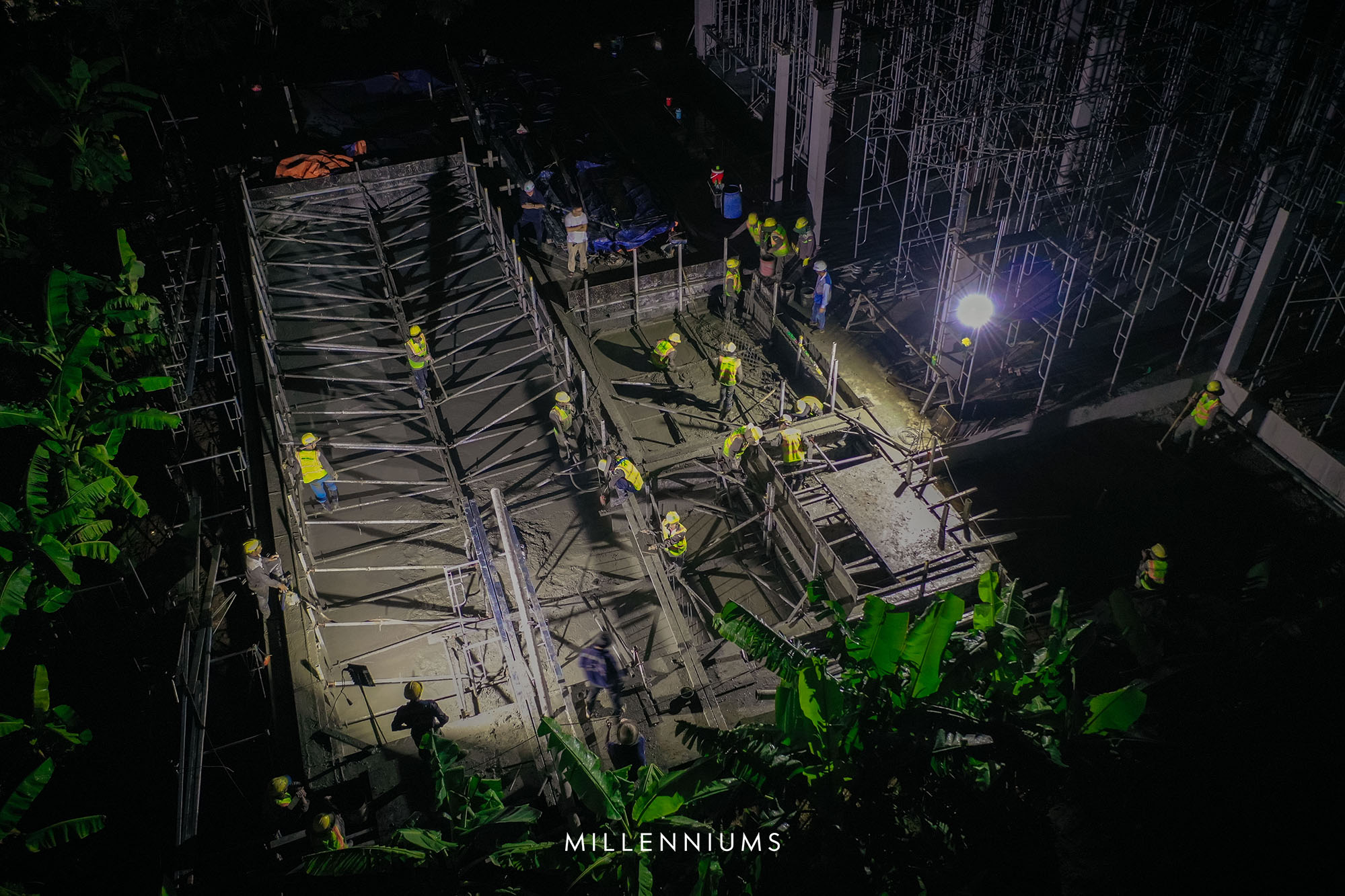 Pouring Concrete for The Tropical Villa Swimming Pool (10)9